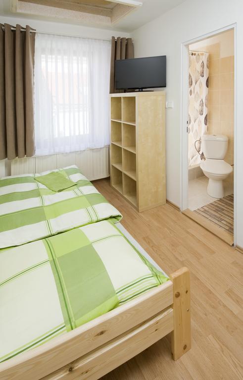 Penzion Ostrava-Levne Ubytovani Exteriör bild