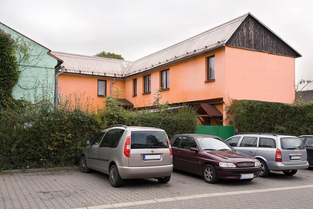Penzion Ostrava-Levne Ubytovani Exteriör bild
